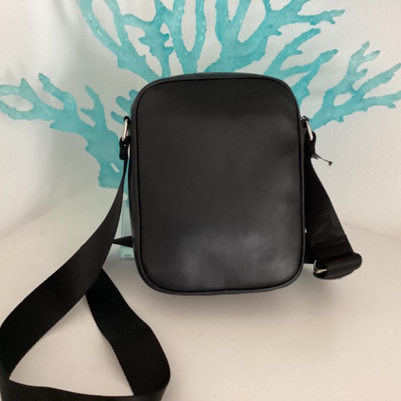 NWT DKNY CROSSBODY BLACK LEATHER MESSANGER BAG - Picture 12 of 16